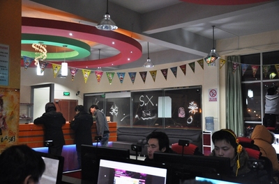 高密網(wǎng)絡(luò)文化新名片 萬佳網(wǎng)絡(luò)文化園精品網(wǎng)吧-人和連鎖店的崛起與啟示